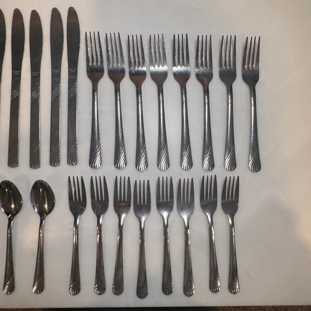 Vintage‎ Mainstays Swirl Stainless Flatware Set Service for 8 Silverware 40pc